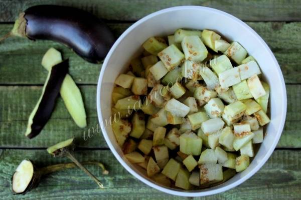 Жареные баклажаны с майонезом и чесноком