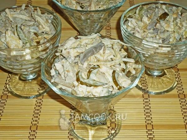 Салат с курицей и грибами - рецепты с фото