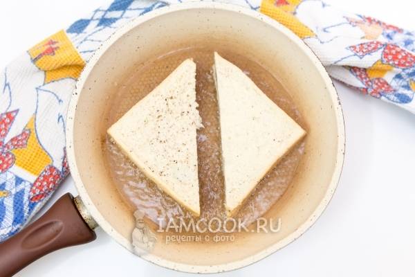 Тосты с арахисовой пастой и бананами