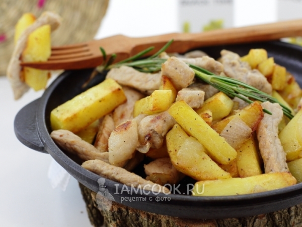 Жареная картошка с мясом в мультиварке рецепт с фото