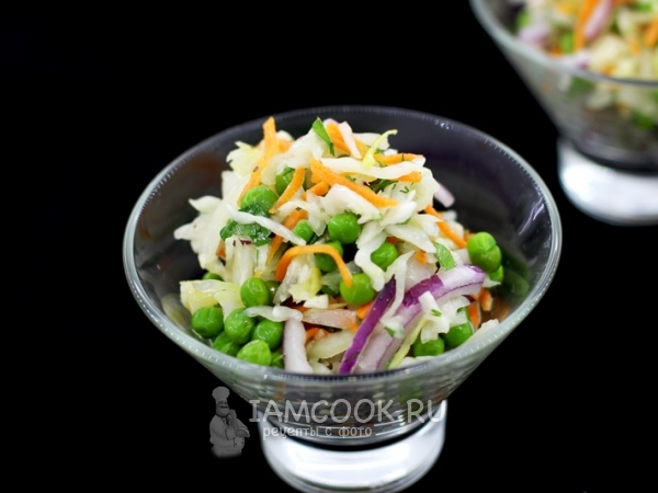 Салат с зелёным горошком и капустой, рецепт с фото