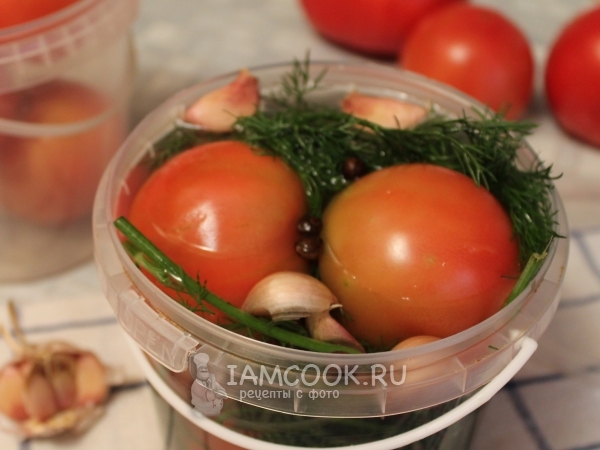 Квашеные помидоры на зиму - 10 рецептов приготовления с пошаговыми фото