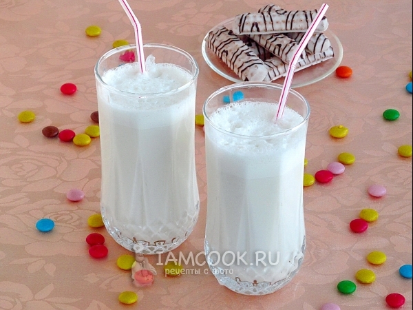 Коктейль с ликёром «Амаретто» и мороженым, рецепт с фото