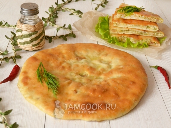 Осетинский пирог с курицей и сыром, рецепт с фото