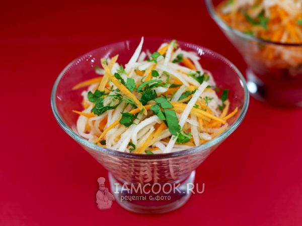 Салат из белой редьки с морковкой и зелёным горошком, рецепт с фото