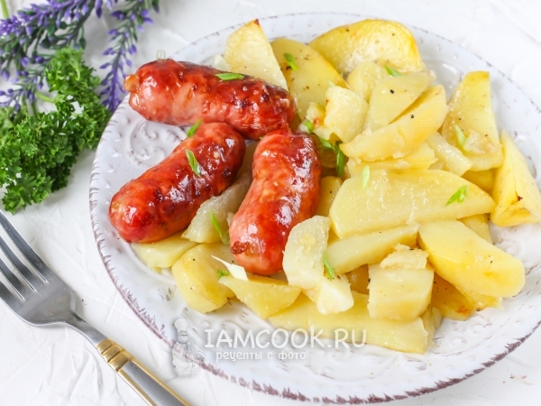Картофель, запеченный в духовке с колбаской | Волшебная конференц-зал-самара.рф