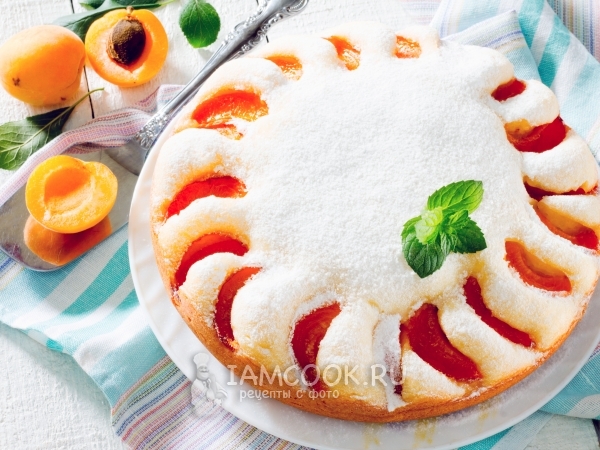 Рецепт ароматного пирога с абрикосами в мультиварке