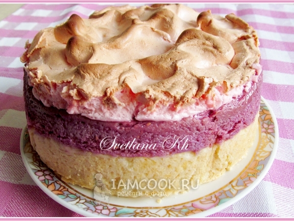 Творожно-ягодный пирог с малиновым суфле, рецепт с фото