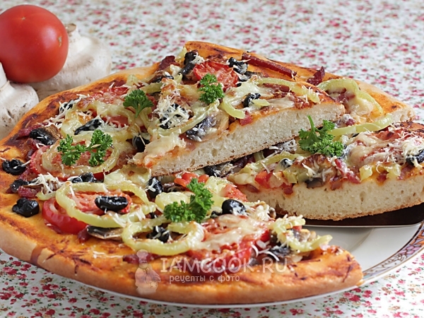 Рецепт мясной пиццы под сыром