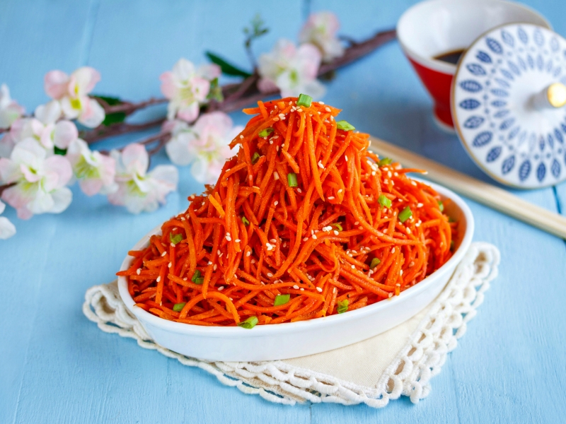 Морковь по корейски в домашних условиях | пластиковыеокнавтольятти.рф - Рецепт это просто! | Дзен