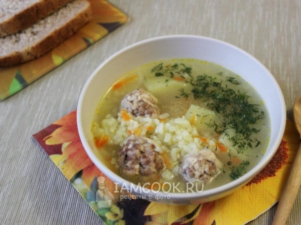Суп с фрикадельками и рисом, рецепт с фото